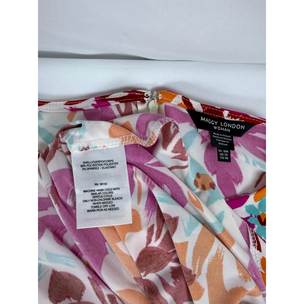 NWOT Women's Maggy London Plus 16W White Floral Fuchsia Sleeveless Midi Dress